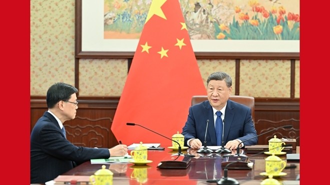 習近平聽取李家超述職報告